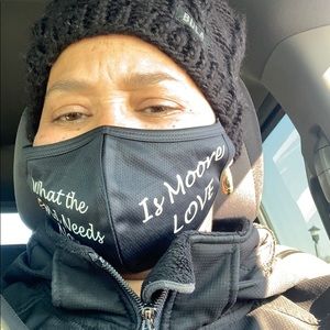 Meet your Posher, Crystal